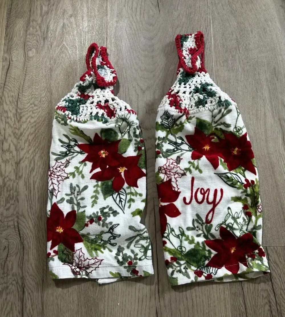 Set of 2 Christmas Poinsettia Holly Floral Cotton Kitchen Tea Towels Crocheted
